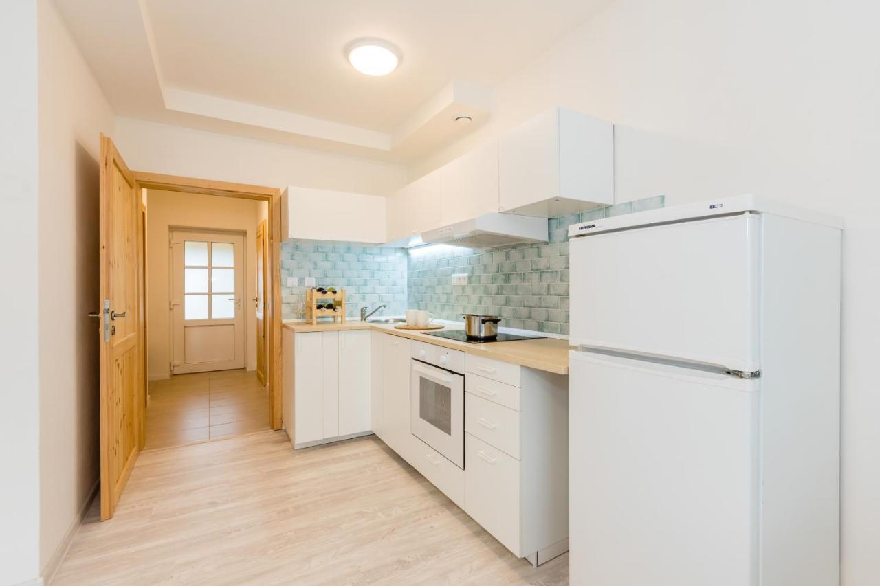 Apartmany Jedovary Trhove Sviny Exterior photo